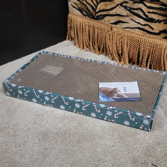 Cat Scratcher Cardboard Candy Canes Christmas Bran New! - Picture 2 of 2